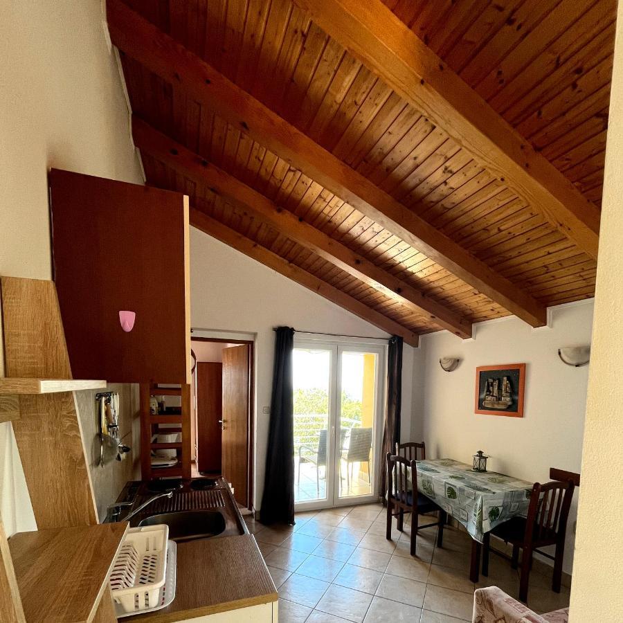 Apartmani Lisak Ugrina Baric Draga Exterior photo