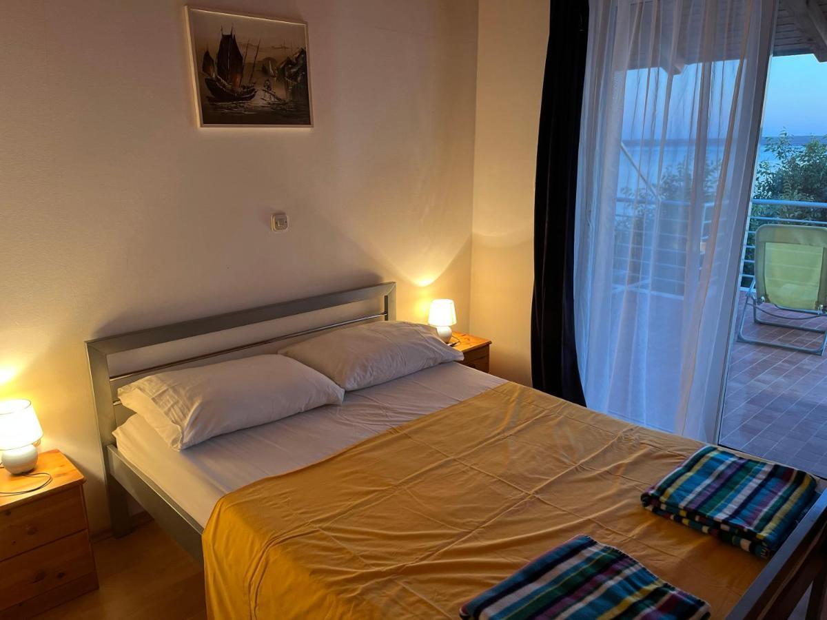 Apartmani Lisak Ugrina Baric Draga Exterior photo